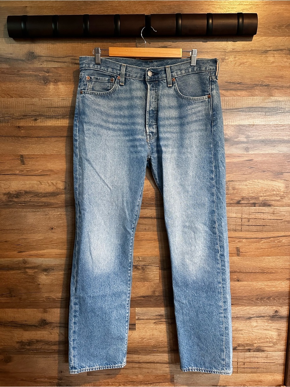 Levi’s Premium 501 Original Fit Jeans Men’s 34x32 Light Wash Button Fly